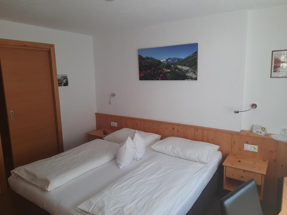 턱스 Gruenwaldhof B&B 외부 사진