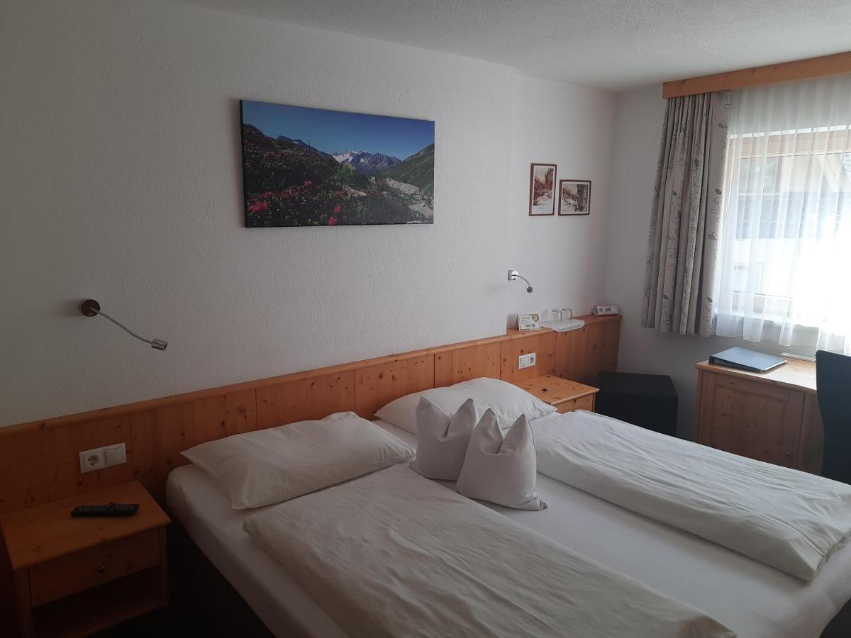 턱스 Gruenwaldhof B&B 외부 사진