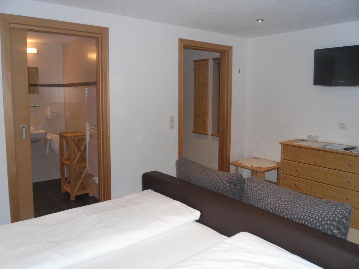 턱스 Gruenwaldhof B&B 외부 사진