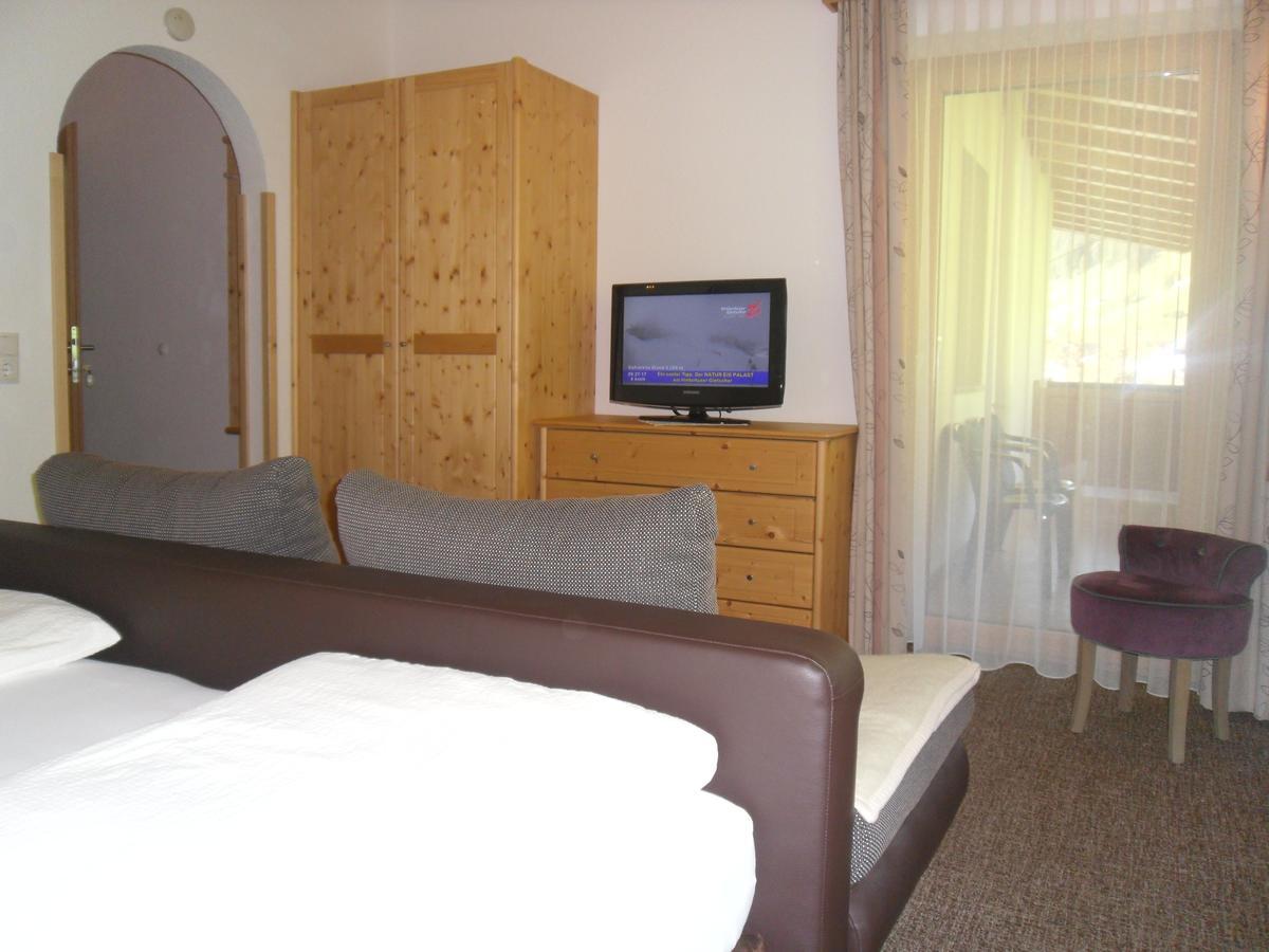 턱스 Gruenwaldhof B&B 외부 사진