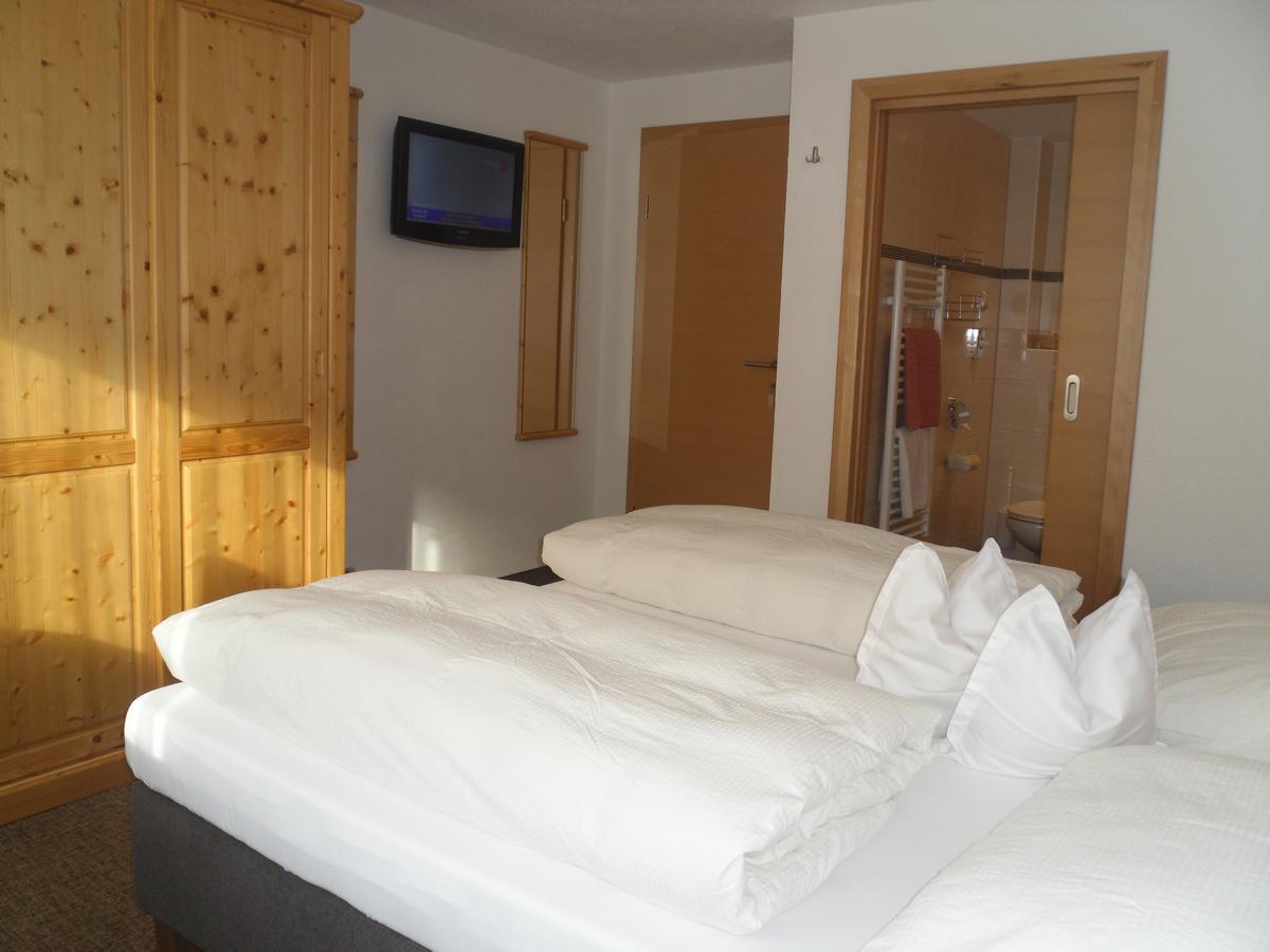 턱스 Gruenwaldhof B&B 외부 사진